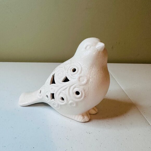 Ceramic Bird Figurine With Swirl Cutouts Glitter Bird Decoration Christmas - Picture 1 of 9